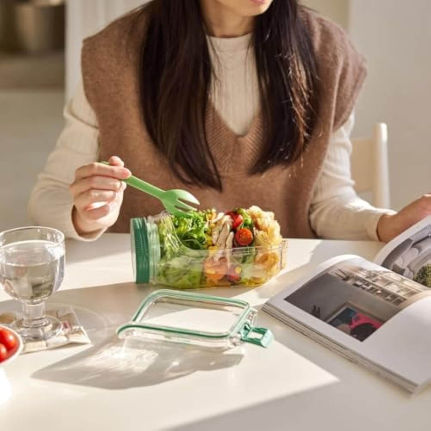 Premium Portable Salad Pod – Leakproof Lunch Container with Dressing Cup
